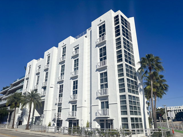 Lofts at South Beach  photo 2